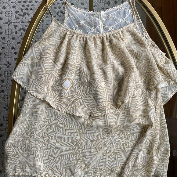 Geometric Summer Tank Top with Lace Detail and Ruffle front - Picture 2 of 6